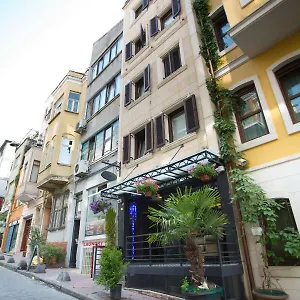 T-square Otel